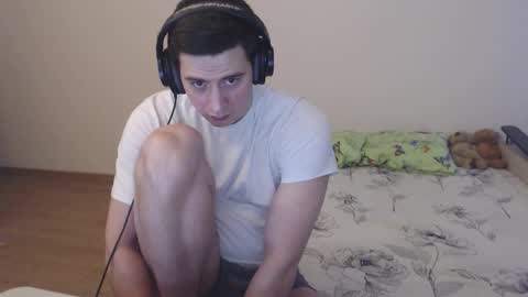 Snapshot of sasha_calvin chatting on October 13, 7:41 am sasha_calvin online show from October 13, 7:41 am