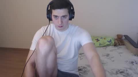 Snapshot of sasha_calvin chatting on October 18, 12:28 pm sasha_calvin online show from October 18, 12:28 pm