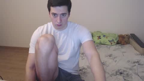 Snapshot of sasha_calvin chatting on October 22, 8:36 am sasha_calvin online show from October 22, 8:36 am