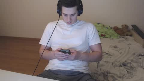 Snapshot of sasha_calvin chatting on November 9, 11:25 pm sasha_calvin online show from November 9, 11:25 pm