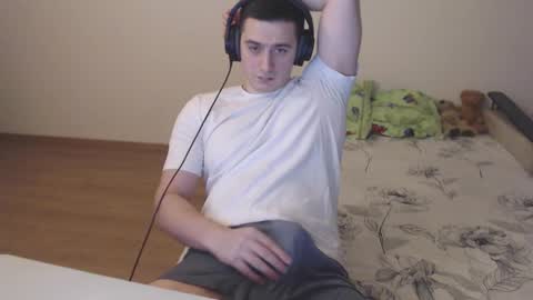 Snapshot of sasha_calvin chatting on November 23, 3:01 pm sasha_calvin online show from November 23, 3:01 pm