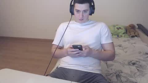 Snapshot of sasha_calvin chatting on November 25, 8:09 pm sasha_calvin online show from November 25, 8:09 pm