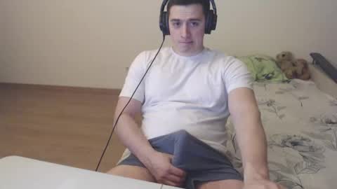 Snapshot of sasha_calvin chatting on November 28, 2:14 am sasha_calvin online show from November 28, 2:14 am