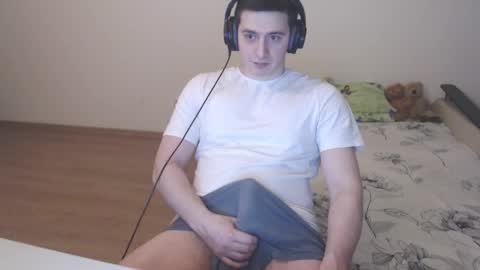 Snapshot of sasha_calvin chatting on December 19, 9:33 pm sasha_calvin online show from December 19, 9:33 pm