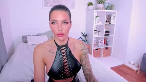 Sasha Miro online show from March 15, 1:44 am