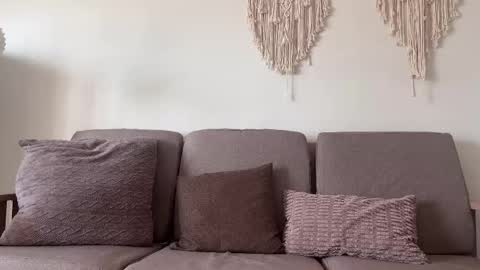 Alexandra Sasha in short online show from March 5, 5:40 am