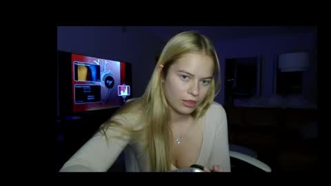 Sasha online show from May 18, 2:29 am