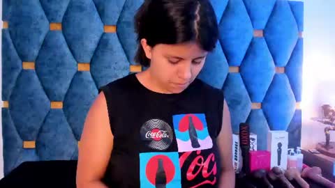 Snapshot of sasha_roldann chatting on June 24, 7:24 pm Sasha online show from June 24, 7:24 pm