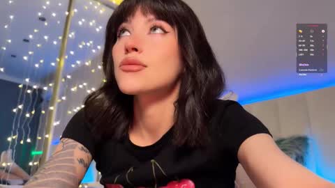 Hi everyone my name is Sasha   online show from February 13, 8:27 pm