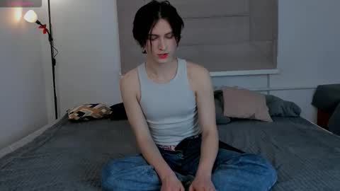 Sasha Vesmus online show from February 5, 2:11 pm