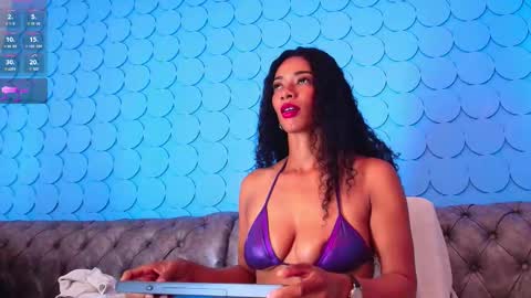 Snapshot of sashaa_monroe chatting on September 23, 10:29 am Sasha online show from September 23, 10:29 am