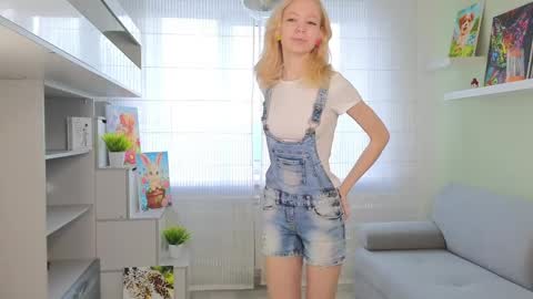 Sasha online show from April 5, 5:15 am