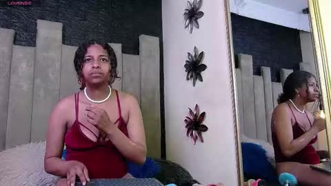 sashafoxy_ online show from March 23, 1:15 pm