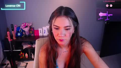 Snapshot of sashaharding1125 chatting on May 1, 8:35 pm andrea harding online show from May 1, 8:35 pm