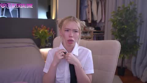 sashalore online show from March 15, 3:01 am