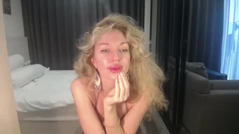 Sasha online show from March 31, 6:25 am