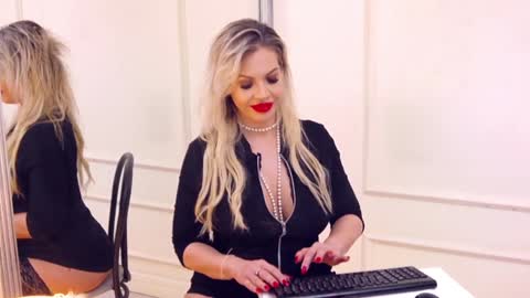 Sasha online show from December 24, 8:44 am