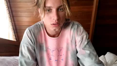 Sasha --  online show from May 7, 1:33 am