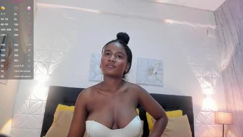 Snapshot of sashhalux22 chatting on November 19, 3:28 am SashhaLux22 online show from November 19, 3:28 am