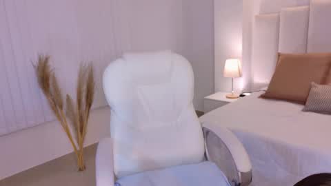 saskia litt online show from March 4, 3:56 am