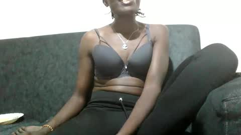 Snapshot of sassy_bloom22 chatting on January 15, 5:49 pm sassy_bloom22 online show from January 15, 5:49 pm