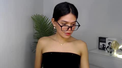 sassy_monie online show from January 27, 1:48 am