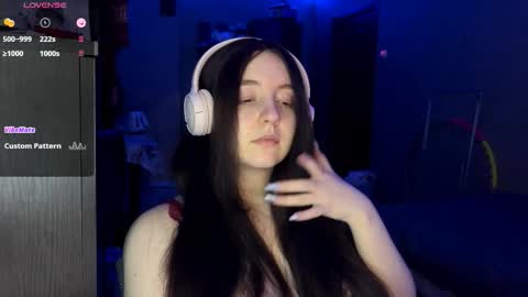 Snapshot of sassy_touch_heat_x3 chatting on December 17, 5:19 pm Marmulka or Mary online show from December 17, 5:19 pm