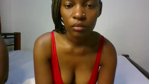 sassybrown25 online show from January 13, 10:20 am