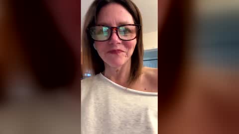 sassynsweetmilf online show from March 16, 3:05 pm