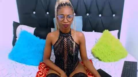 sasyylissaa online show from March 3, 7:53 pm