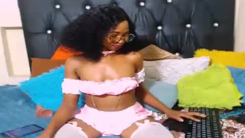 sasyylissaa online show from March 26, 10:15 pm