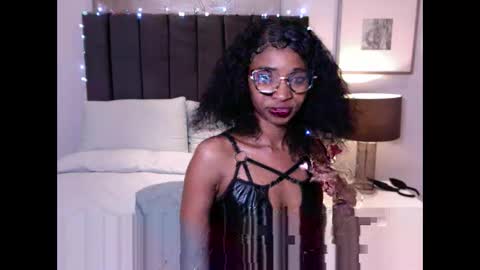 sasyylissaa online show from April 25, 11:13 pm