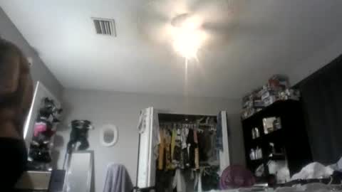 satisfactionguarunteed69 online show from May 19, 12:27 am