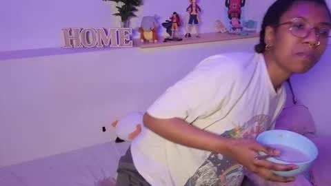 saturno_vibes online show from February 25, 8:46 am