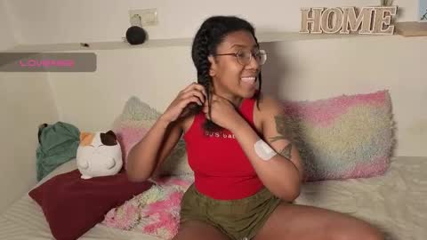 saturno_vibes online show from March 23, 7:12 am