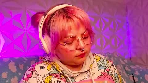 Gina George online show from February 19, 1:56 am