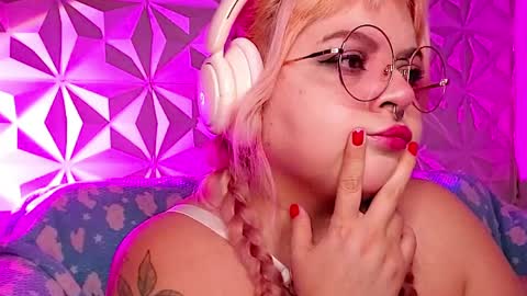 Gina George online show from April 2, 9:56 pm