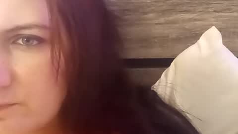 Snapshot of saucybear666 chatting on December 23, 6:22 am SnowBunny online show from December 23, 6:22 am