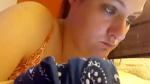 Snapshot of saucybear666 chatting on February 26, 1:32 am SnowBunny online show from February 26, 1:32 am