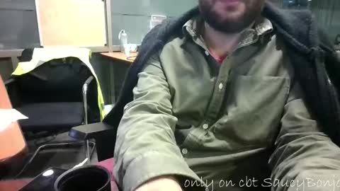 Snapshot of saucybonjo chatting on November 17, 3:56 am Ben online show from November 17, 3:56 am