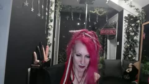 SaucySky online show from March 3, 8:59 pm