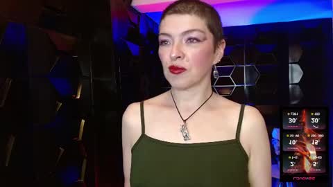 Snapshot of sauvage_lilith chatting on June 25, 4:01 am lilith online show from June 25, 4:01 am