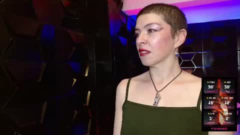 Snapshot of sauvage_lilith chatting on June 25, 5:12 am lilith online show from June 25, 5:12 am