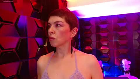 Snapshot of sauvage_lilith chatting on July 17, 3:24 am lilith online show from July 17, 3:24 am