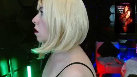 Snapshot of sauvage_lilith chatting on July 26, 3:25 am lilith online show from July 26, 3:25 am