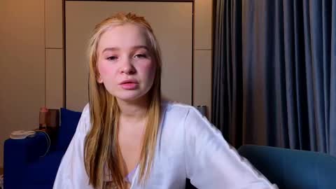 LUNA and ANNA    online show from February 13, 5:44 pm