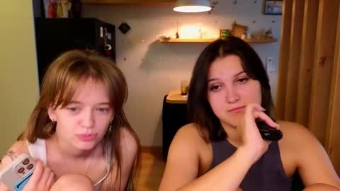 LUNA and ANNA    online show from September 18, 1:46 pm