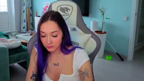 Ariel online show from March 14, 3:45 am