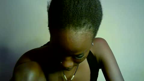 savagetonguee online show from April 1, 6:36 am