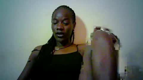 savagetonguee online show from April 11, 8:02 pm